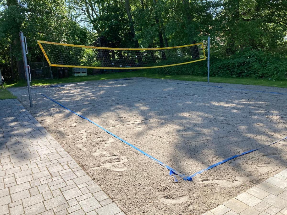 Ferienhaeuser Boddenstrand Wiek auf Rügen Zewnętrze zdjęcie